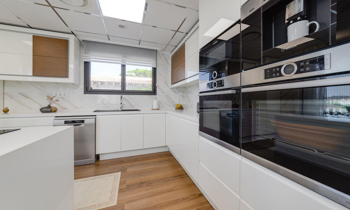 Wiederverkauf - Villa -
Torrevieja - Costa Blanca