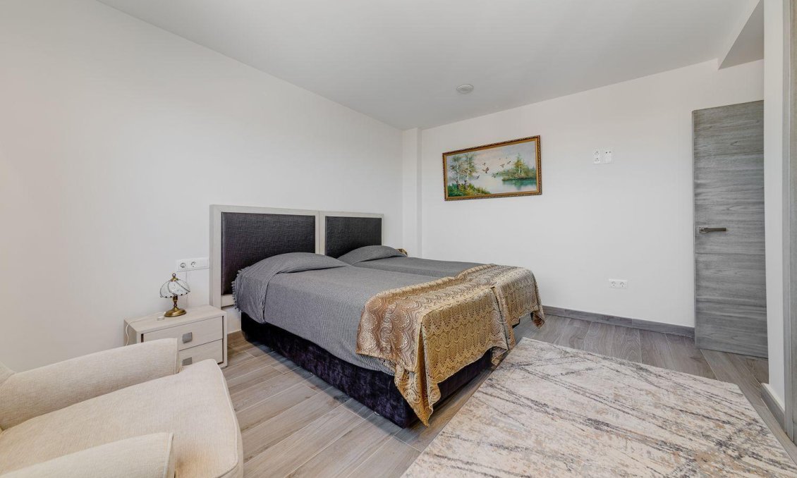 Wiederverkauf - Villa -
Torrevieja - Costa Blanca