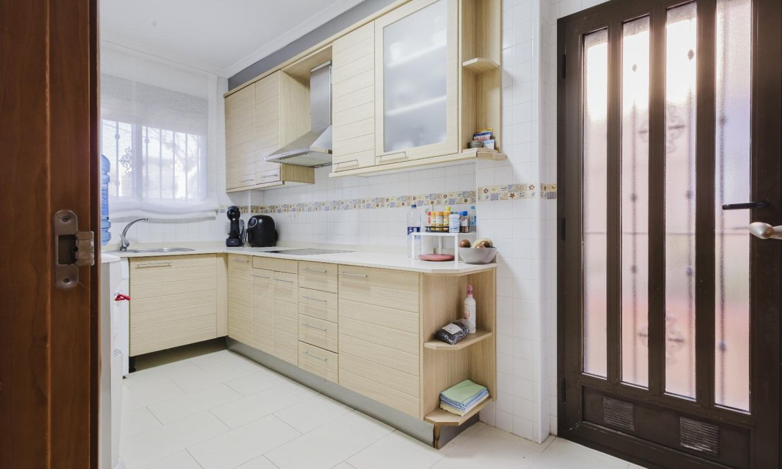 Wiederverkauf - Villa -
Torrevieja - Costa Blanca