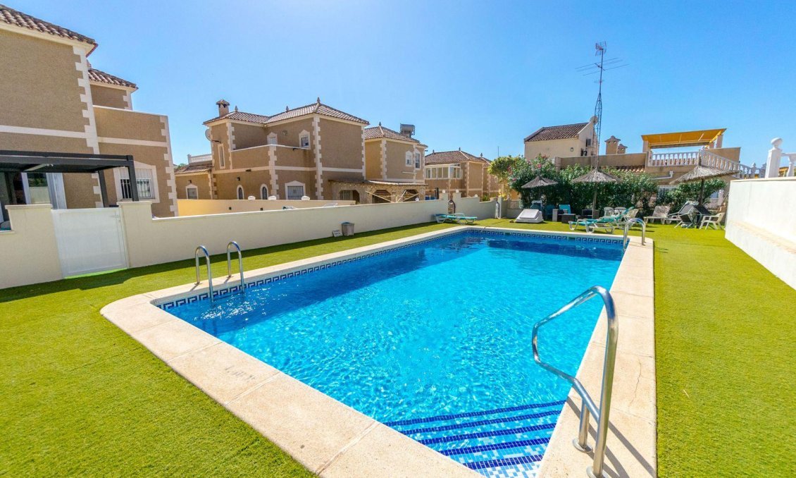 Segunda mano - Town House -
Orihuela Costa - Costa Blanca