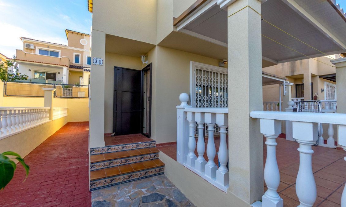 Segunda mano - Town House -
Orihuela Costa - Costa Blanca