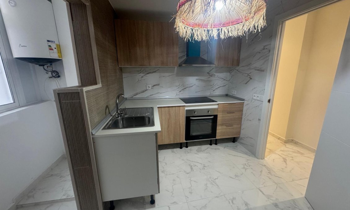 Wiederverkauf - Wohnung -
Torrevieja - Costa Blanca