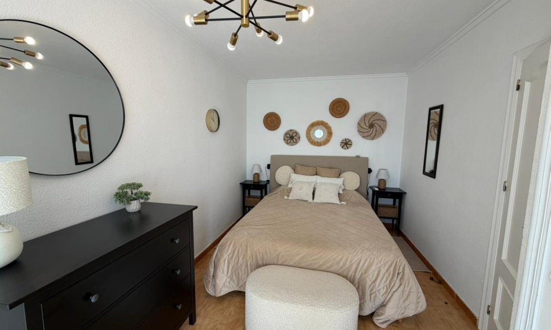 Segunda mano - Town House -
Torrevieja - Los Frutales