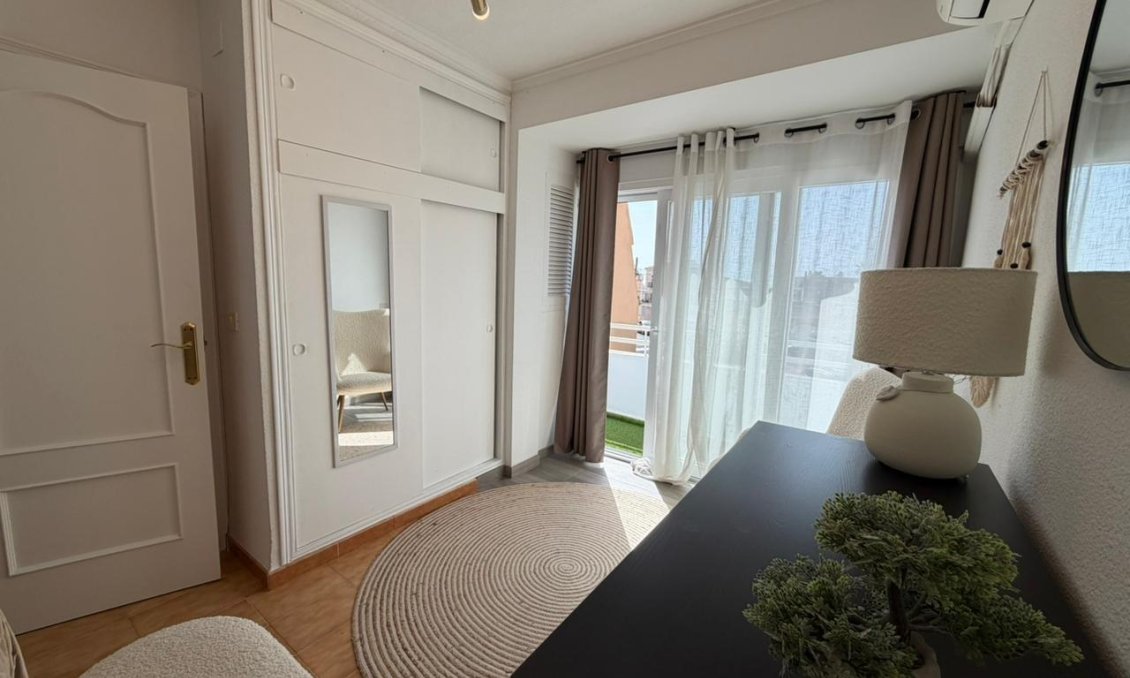 Segunda mano - Town House -
Torrevieja - Los Frutales