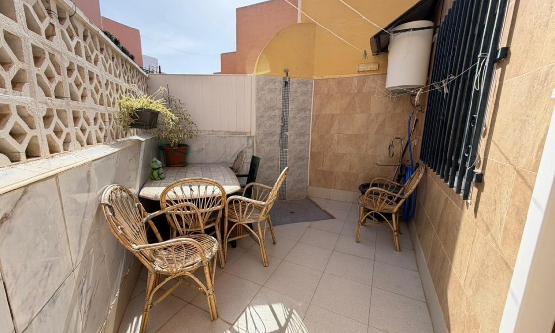 Segunda mano - Town House -
Torrevieja - Los Frutales