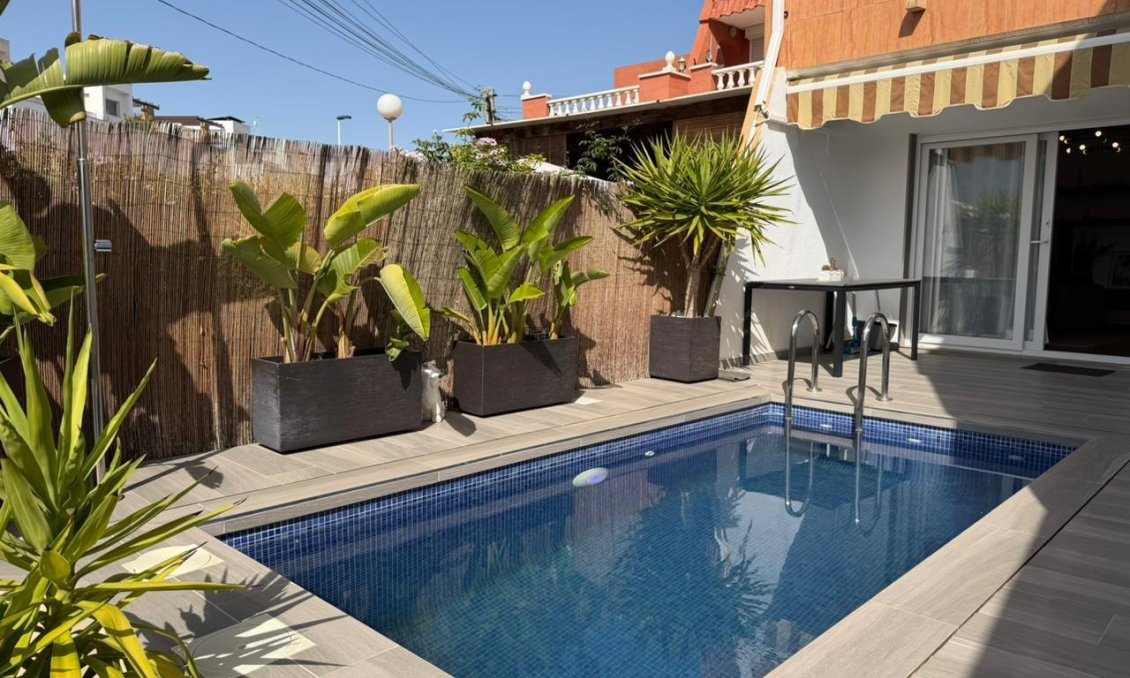 Segunda mano - Town House -
Torrevieja - Los Frutales