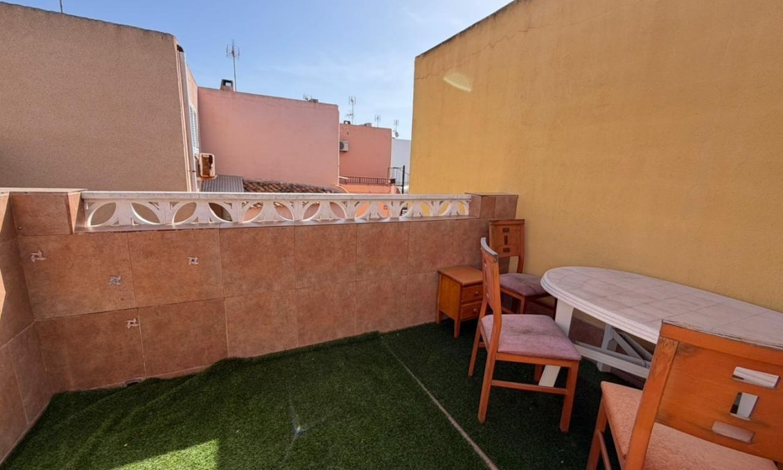 Segunda mano - Town House -
Torrevieja - Los Frutales