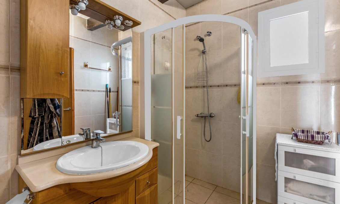 Wiederverkauf - Bungalow -
Torrevieja - Centro