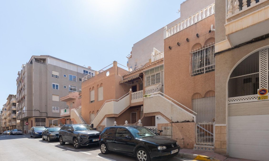 Wiederverkauf - Bungalow -
Torrevieja - Centro