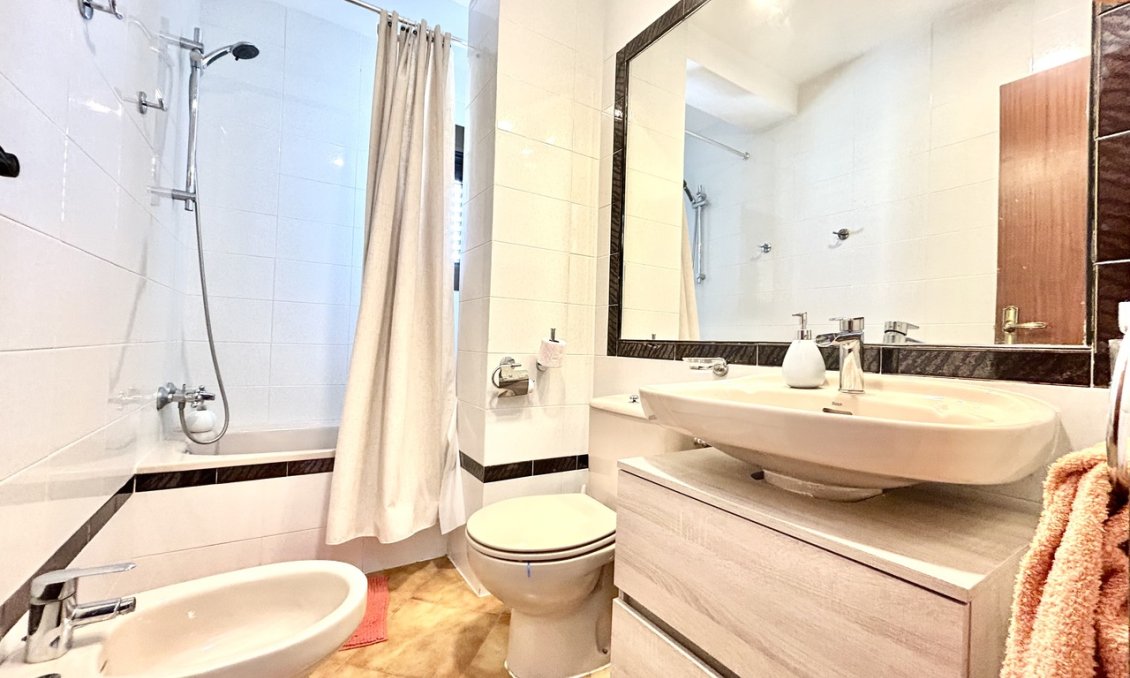 Wiederverkauf - Wohnung -
Cabo Roig - Costa Blanca