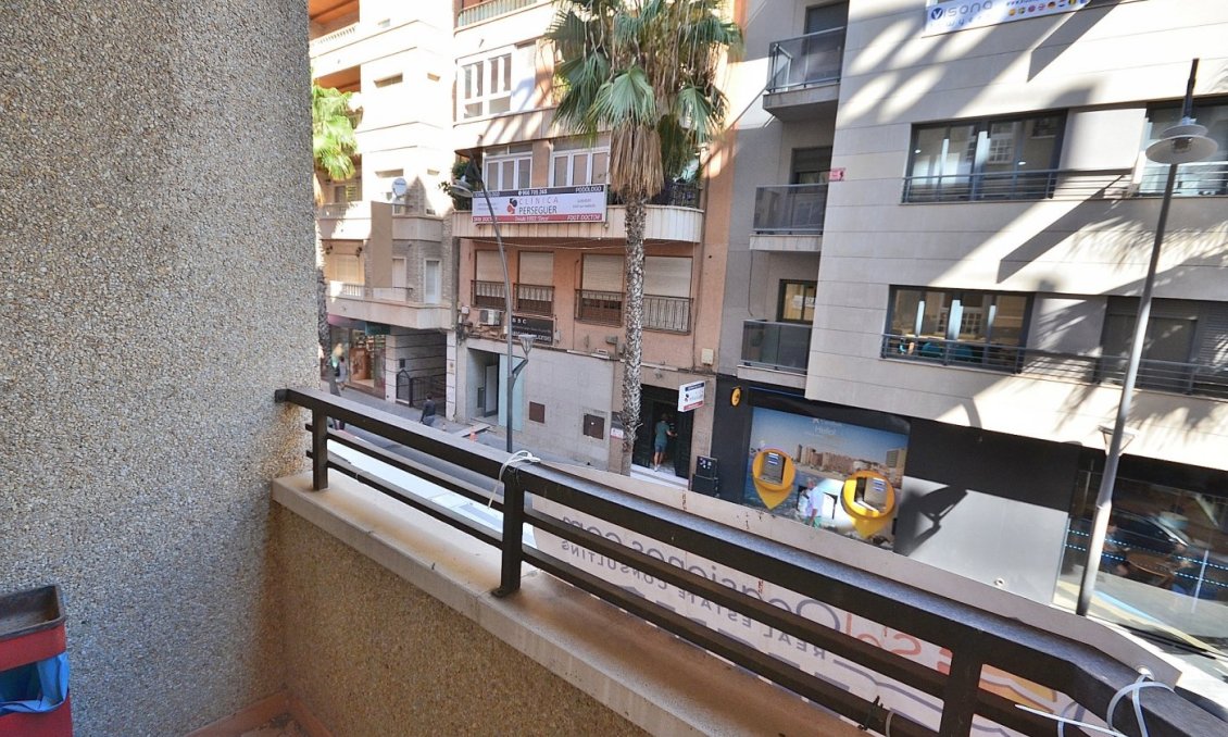 Wiederverkauf - Wohnung -
Torrevieja - Centro