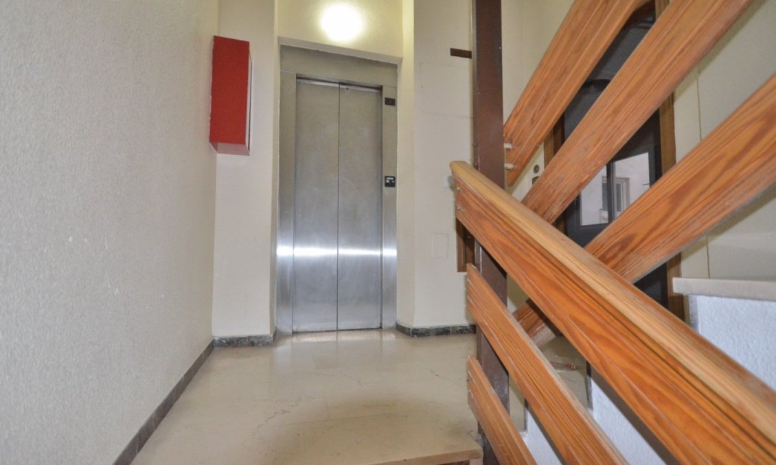 Wiederverkauf - Wohnung -
Torrevieja - Centro