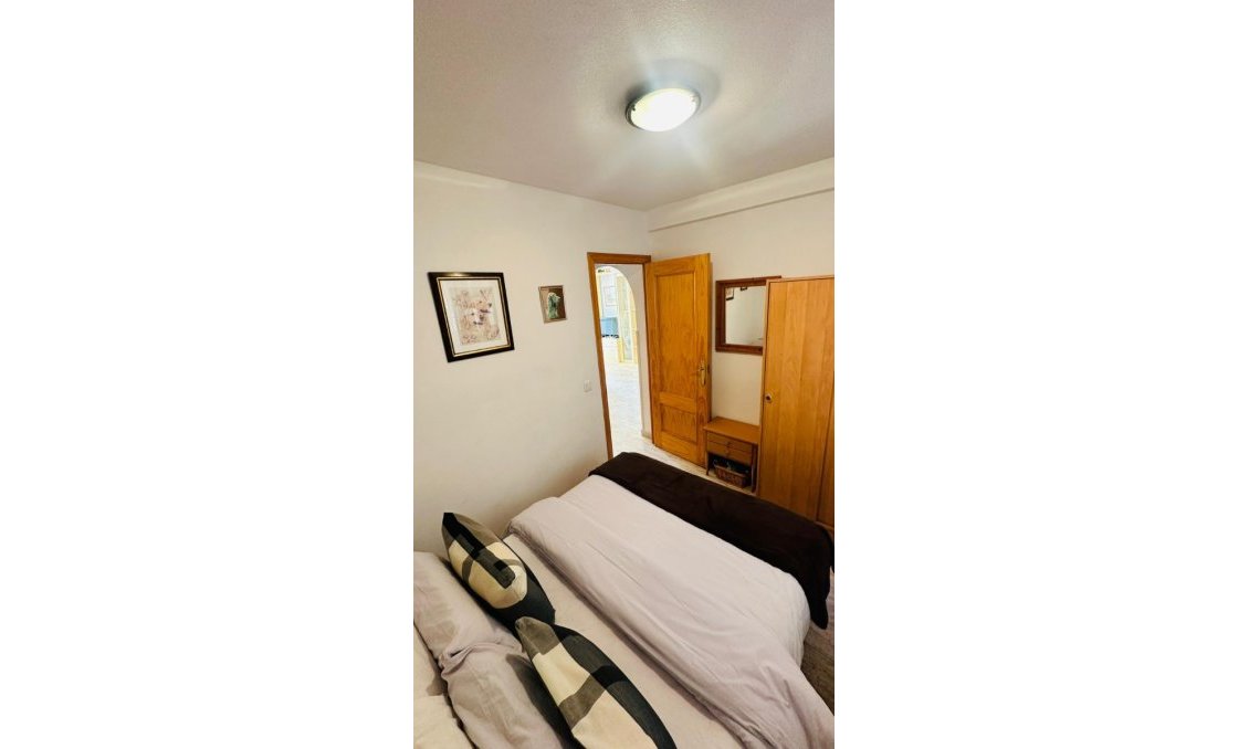 Wiederverkauf - Wohnung -
Torrevieja - Costa Blanca