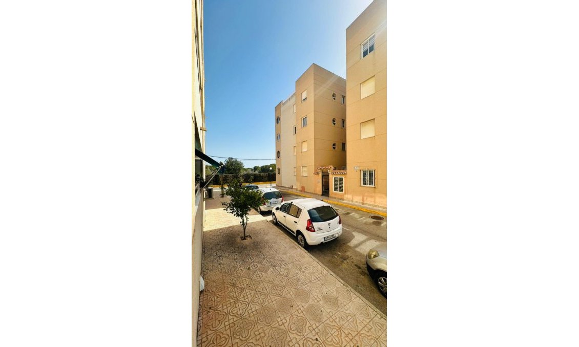 Wiederverkauf - Wohnung -
Torrevieja - Costa Blanca