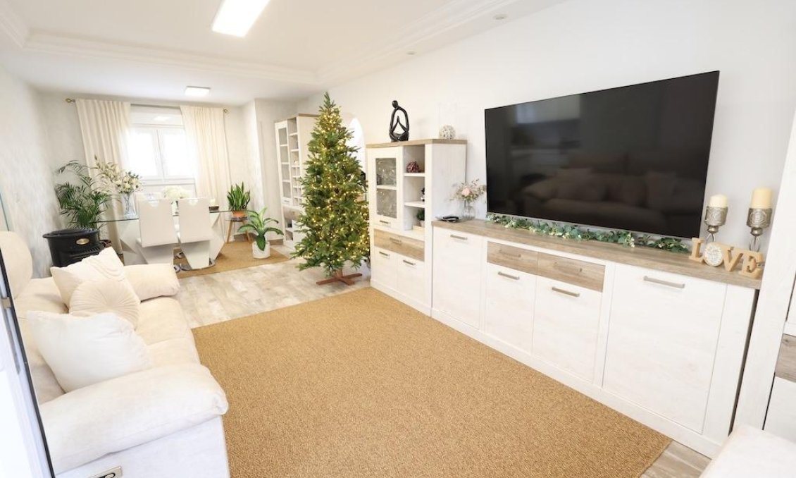 Wiederverkauf - Villa -
San Miguel de Salinas - Inland