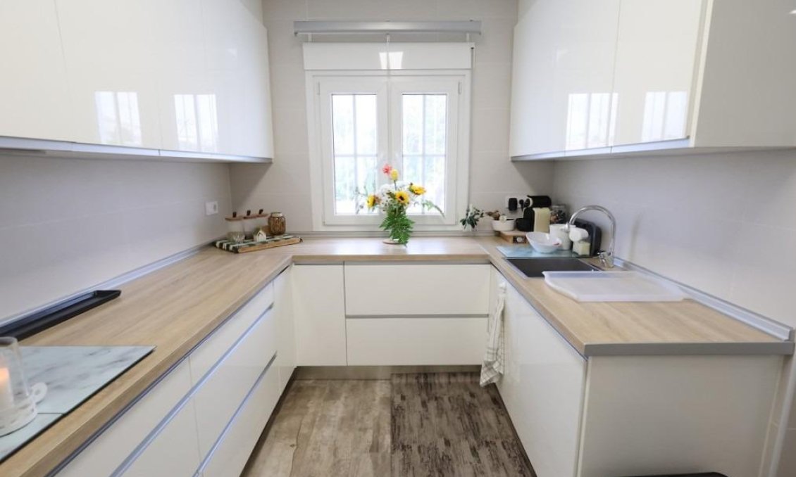 Wiederverkauf - Villa -
San Miguel de Salinas - Inland