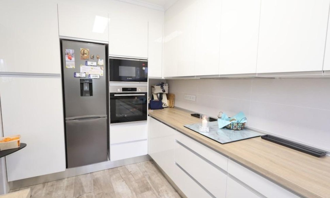 Wiederverkauf - Villa -
San Miguel de Salinas - Inland