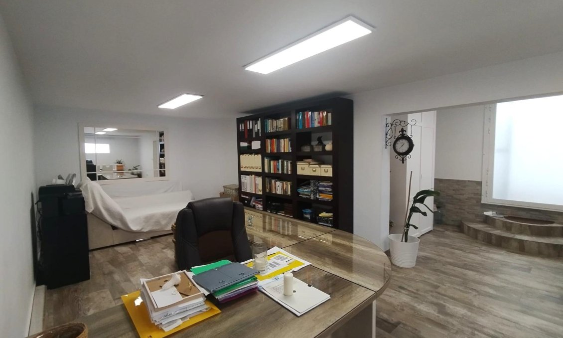 Wiederverkauf - Villa -
San Miguel de Salinas - Inland