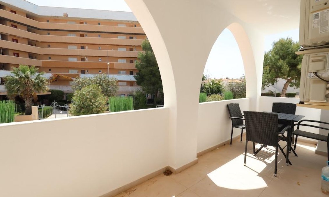Wiederverkauf - Bungalow -
Orihuela Costa - Costa Blanca