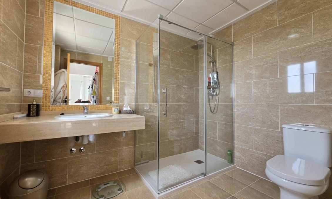 Wiederverkauf - Villa -
Pinoso - Inland