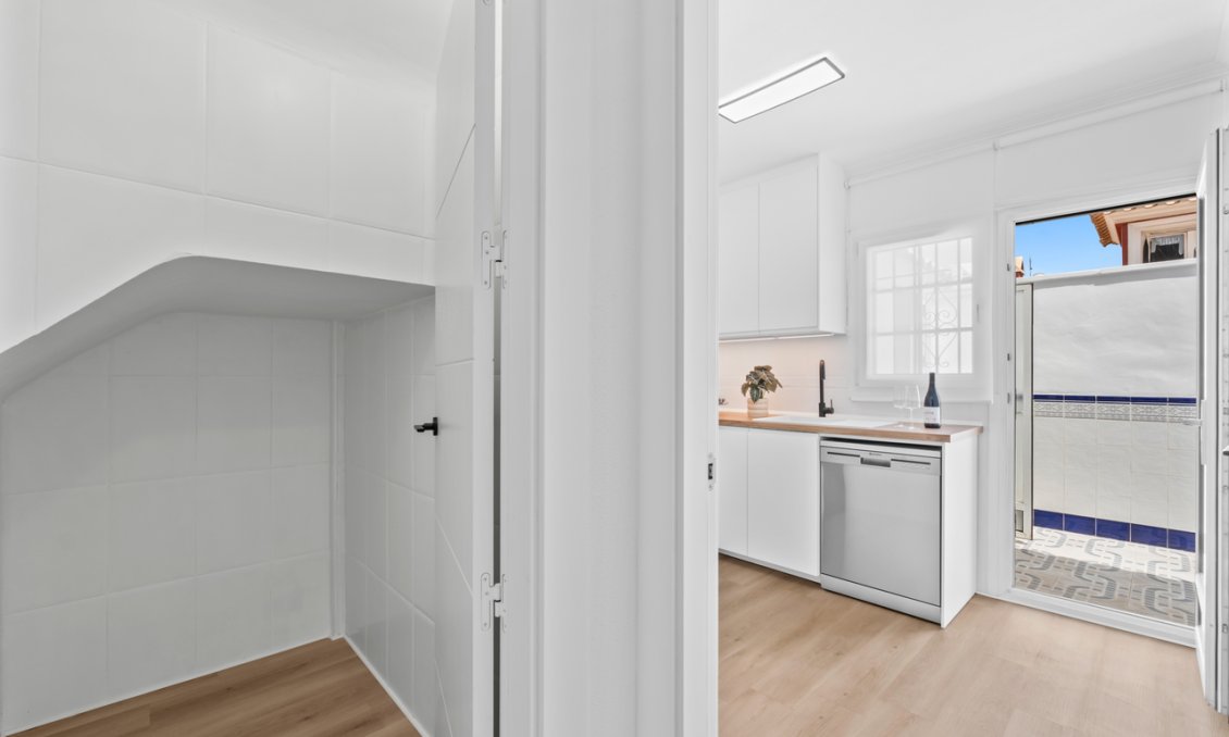 Revente - Town House -
Villamartin - Costa Blanca