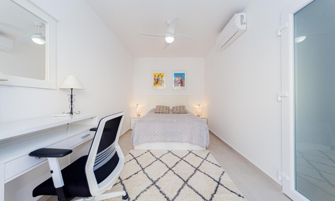 Segunda mano - Duplex -
Dehesa de Campoamor - Costa Blanca