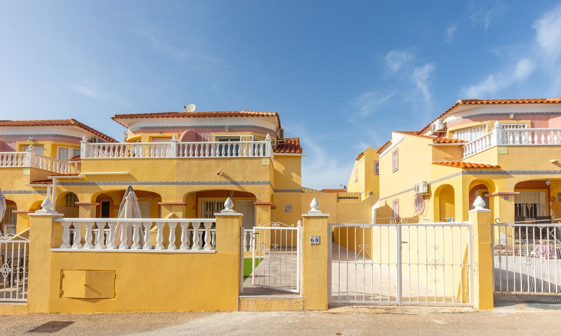 Revente - Semi Detached -
Orihuela Costa - Villamartín