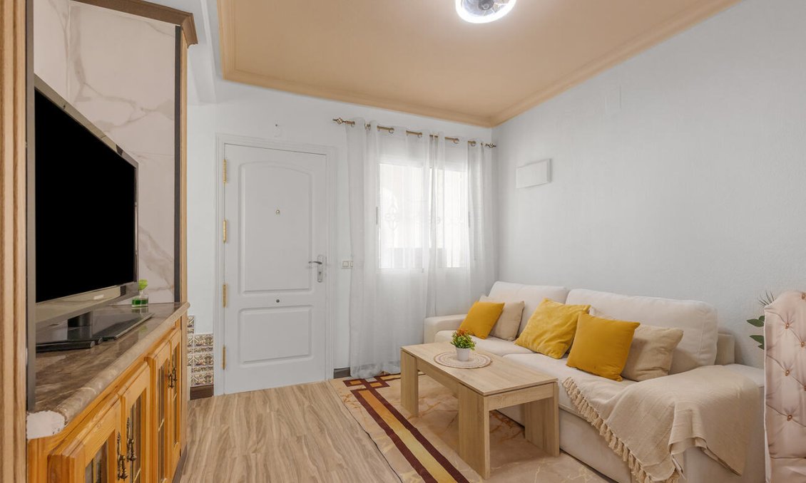 Revente - Semi Detached -
Orihuela Costa - Villamartín