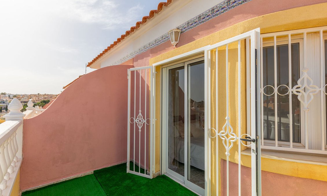 Revente - Semi Detached -
Orihuela Costa - Villamartín