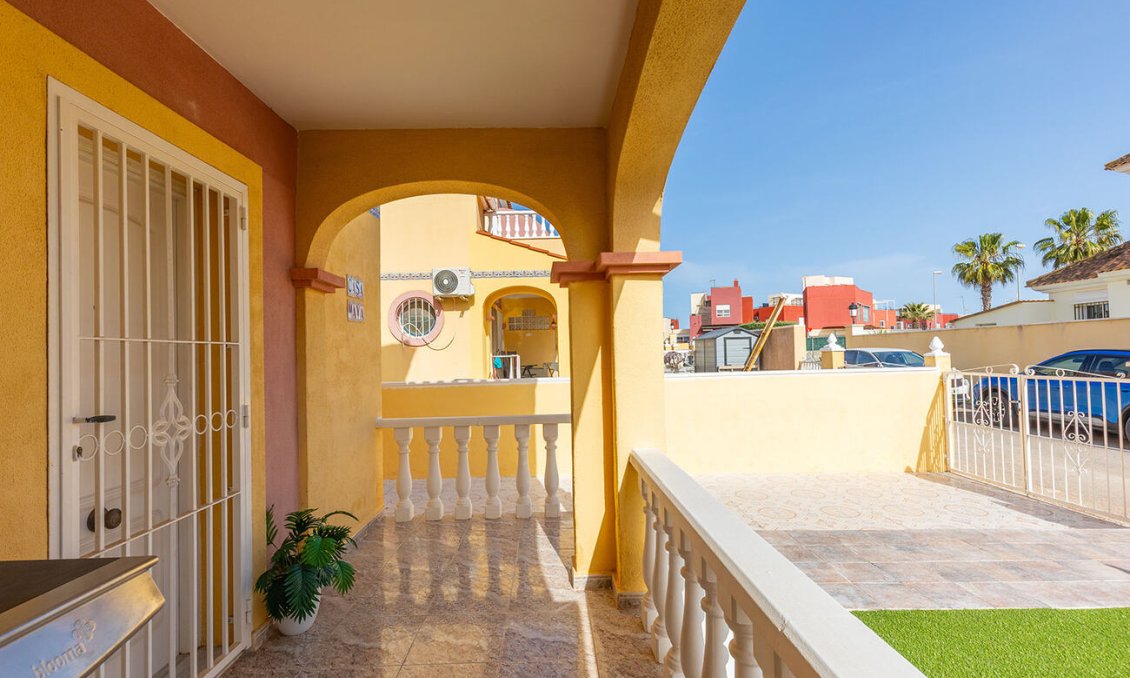 Revente - Semi Detached -
Orihuela Costa - Villamartín