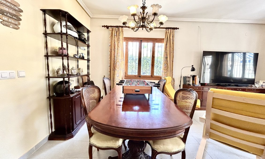 Segunda mano - Villa -
La Zenia - Costa Blanca