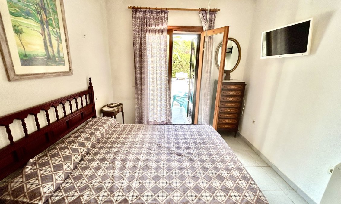 Segunda mano - Villa -
La Zenia - Costa Blanca