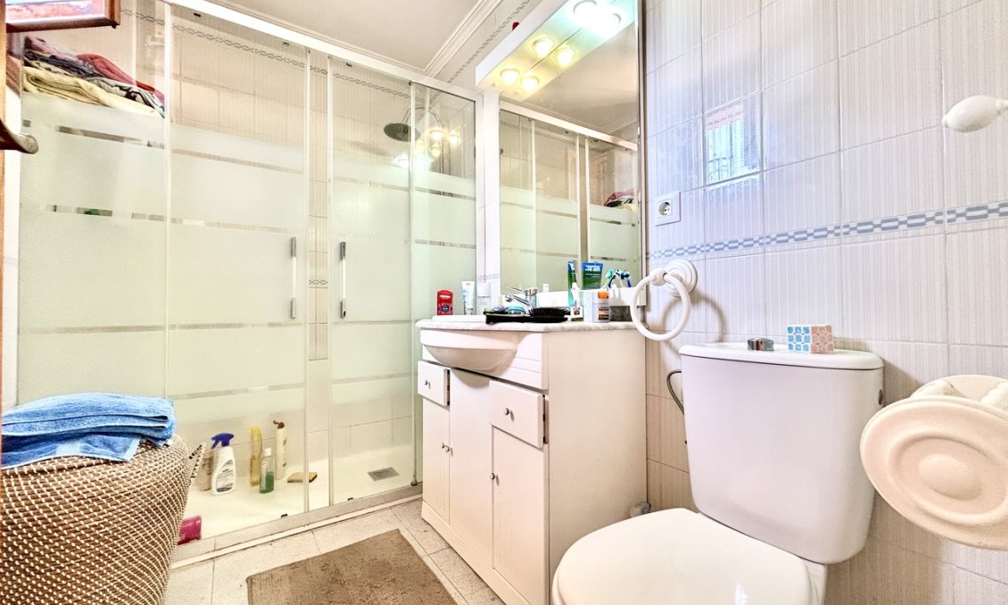 Segunda mano - Villa -
La Zenia - Costa Blanca