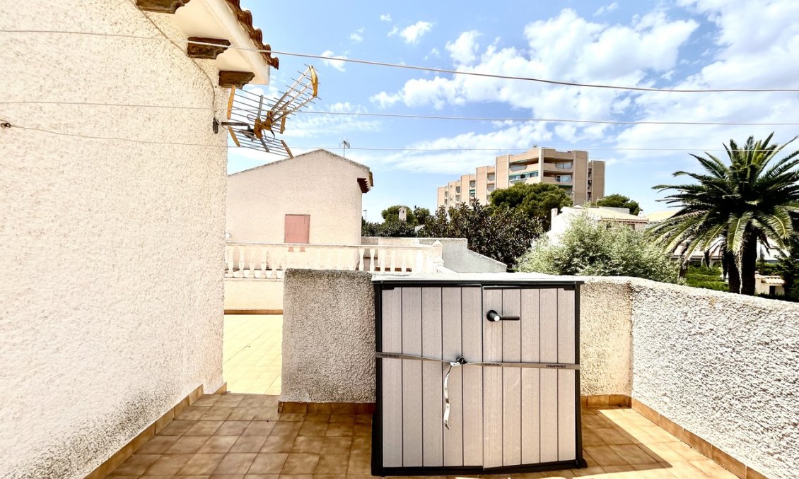 Segunda mano - Villa -
La Zenia - Costa Blanca