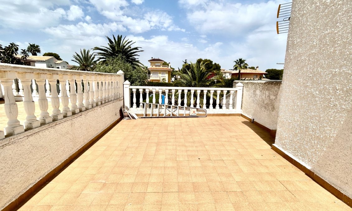 Segunda mano - Villa -
La Zenia - Costa Blanca