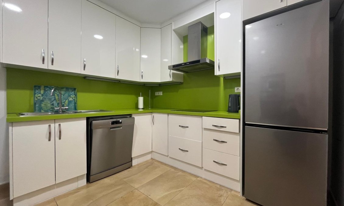 Segunda mano - Apartamento -
Torrevieja - Centro