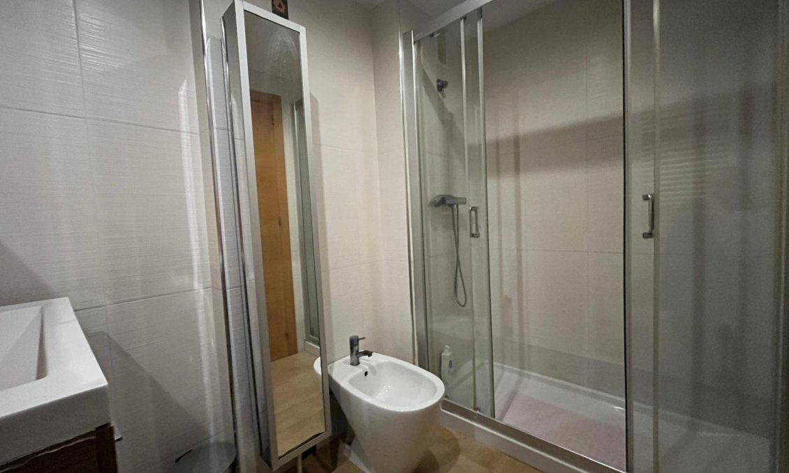 Segunda mano - Apartamento -
Torrevieja - Centro