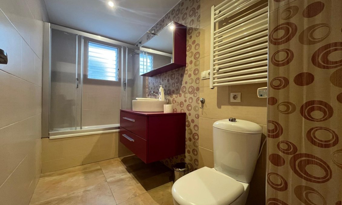Segunda mano - Apartamento -
Torrevieja - Centro