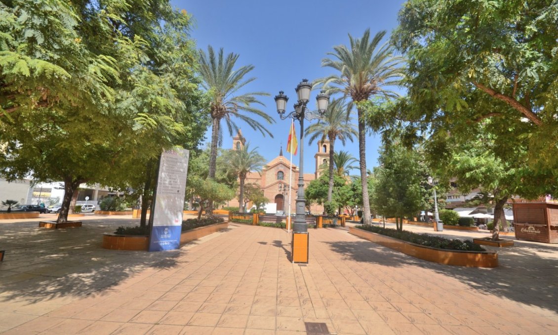 Segunda mano - Apartamento -
Torrevieja - Centro