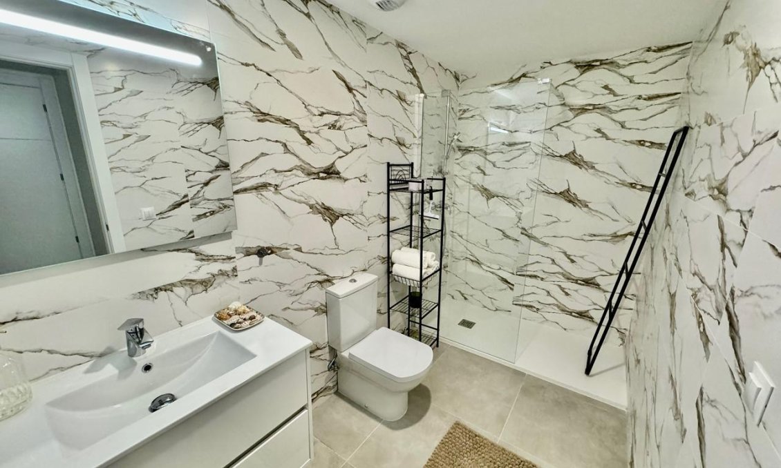 Segunda mano - Apartamento -
Dehesa de Campoamor - Costa Blanca