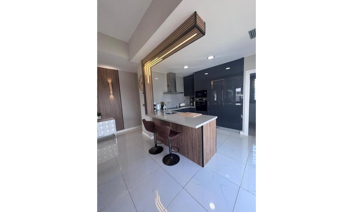 Segunda mano - Villa -
Villamartin - Costa Blanca