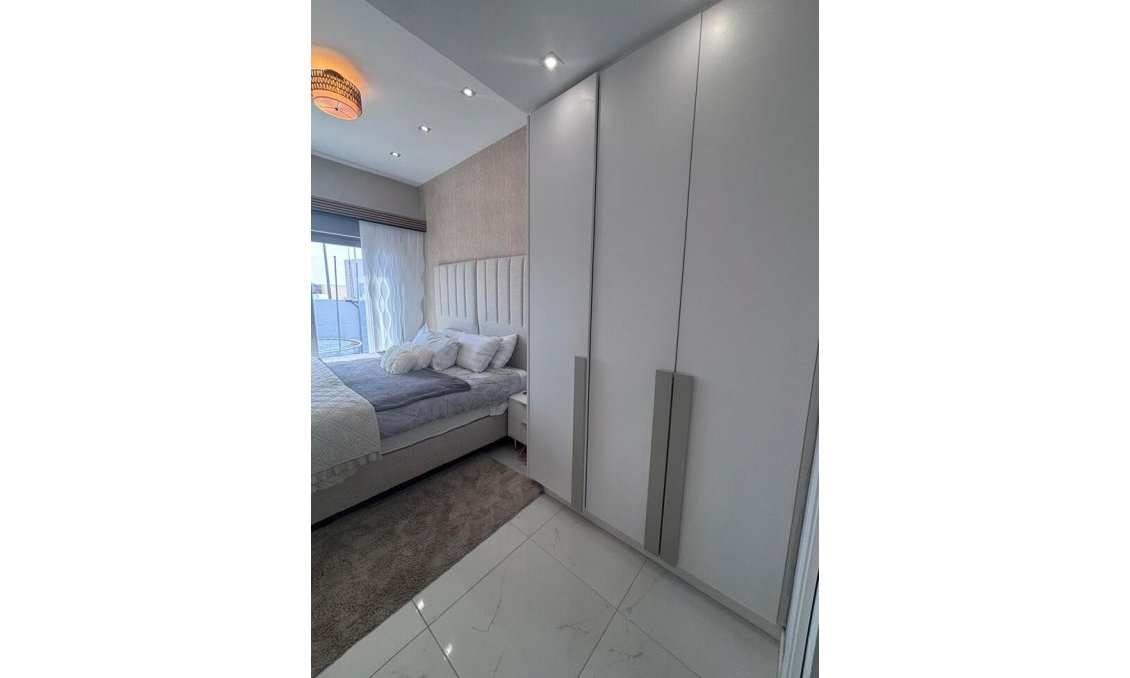 Segunda mano - Villa -
Villamartin - Costa Blanca