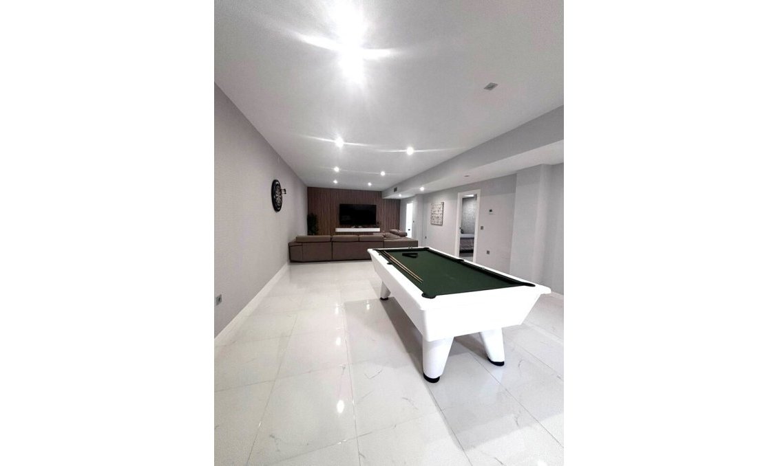 Segunda mano - Villa -
Villamartin - Costa Blanca