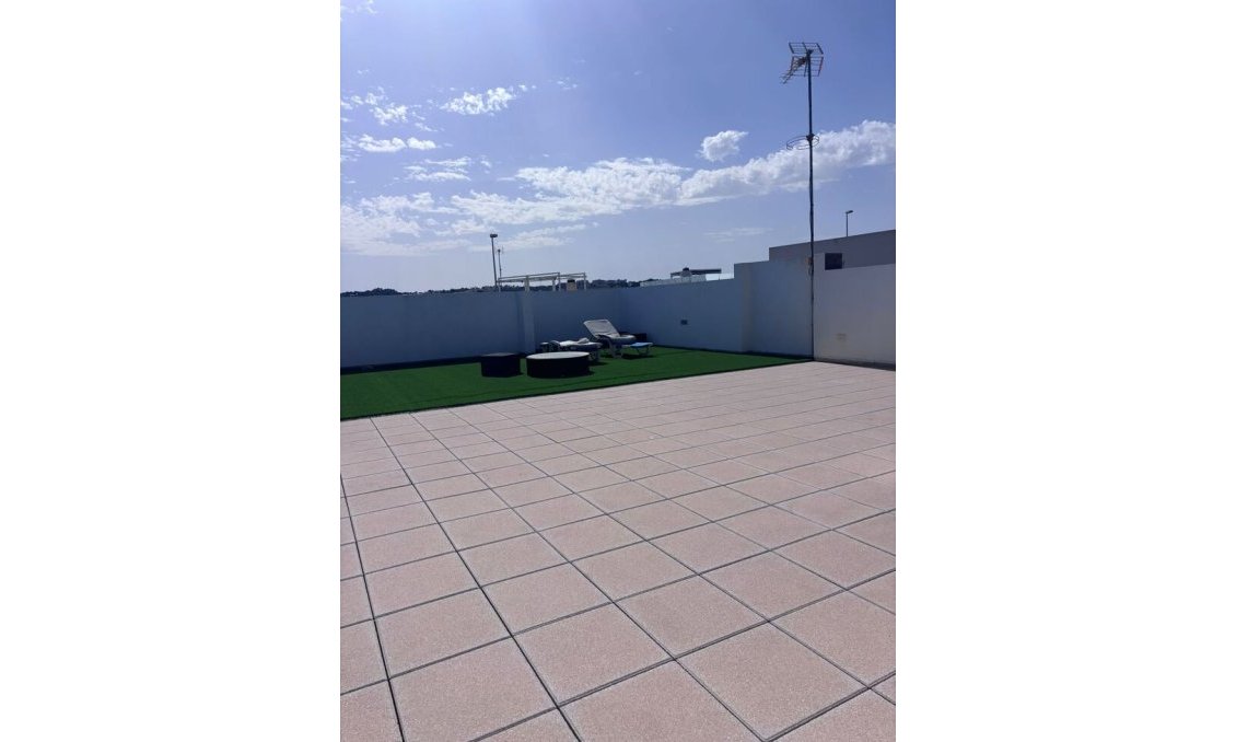 Segunda mano - Villa -
Villamartin - Costa Blanca