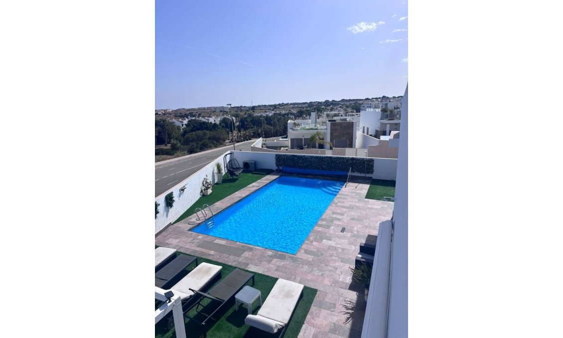 Segunda mano - Villa -
Villamartin - Costa Blanca