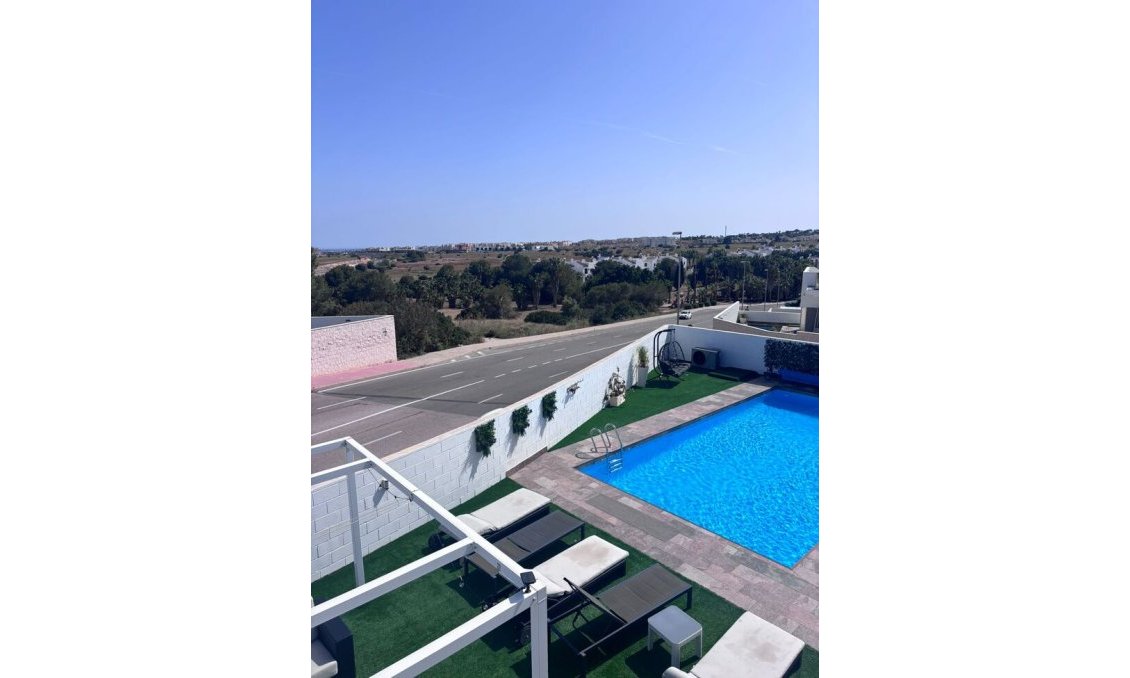 Segunda mano - Villa -
Villamartin - Costa Blanca