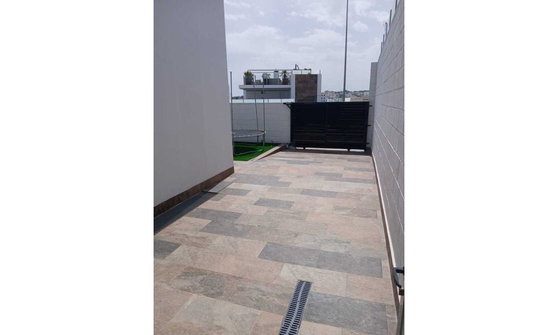 Segunda mano - Villa -
Villamartin - Costa Blanca