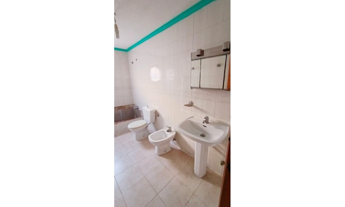 Revente - Appartement -
Torrevieja - Centro