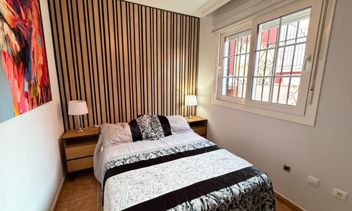 Revente - Semi Detached -
Orihuela Costa - Villamartín