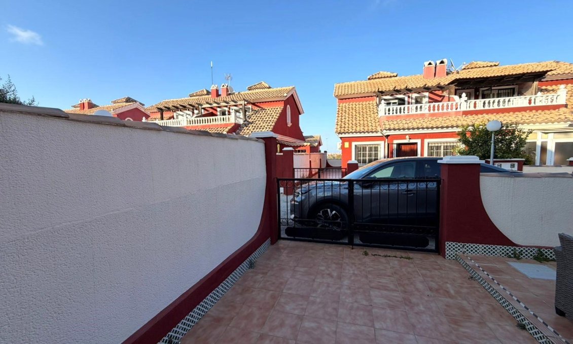 Revente - Semi Detached -
Orihuela Costa - Villamartín